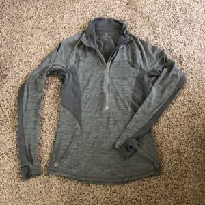 Athleta long sleeved running shirt